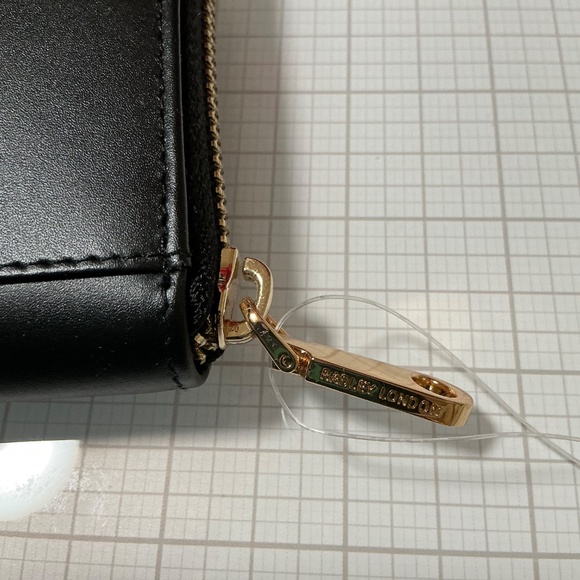 Radley London black dove zippy wallet - Picture 4 of 6